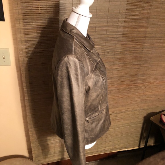 Alfani 100% Leather Petite ZIP Front Jacket. - Picture 2 of 8